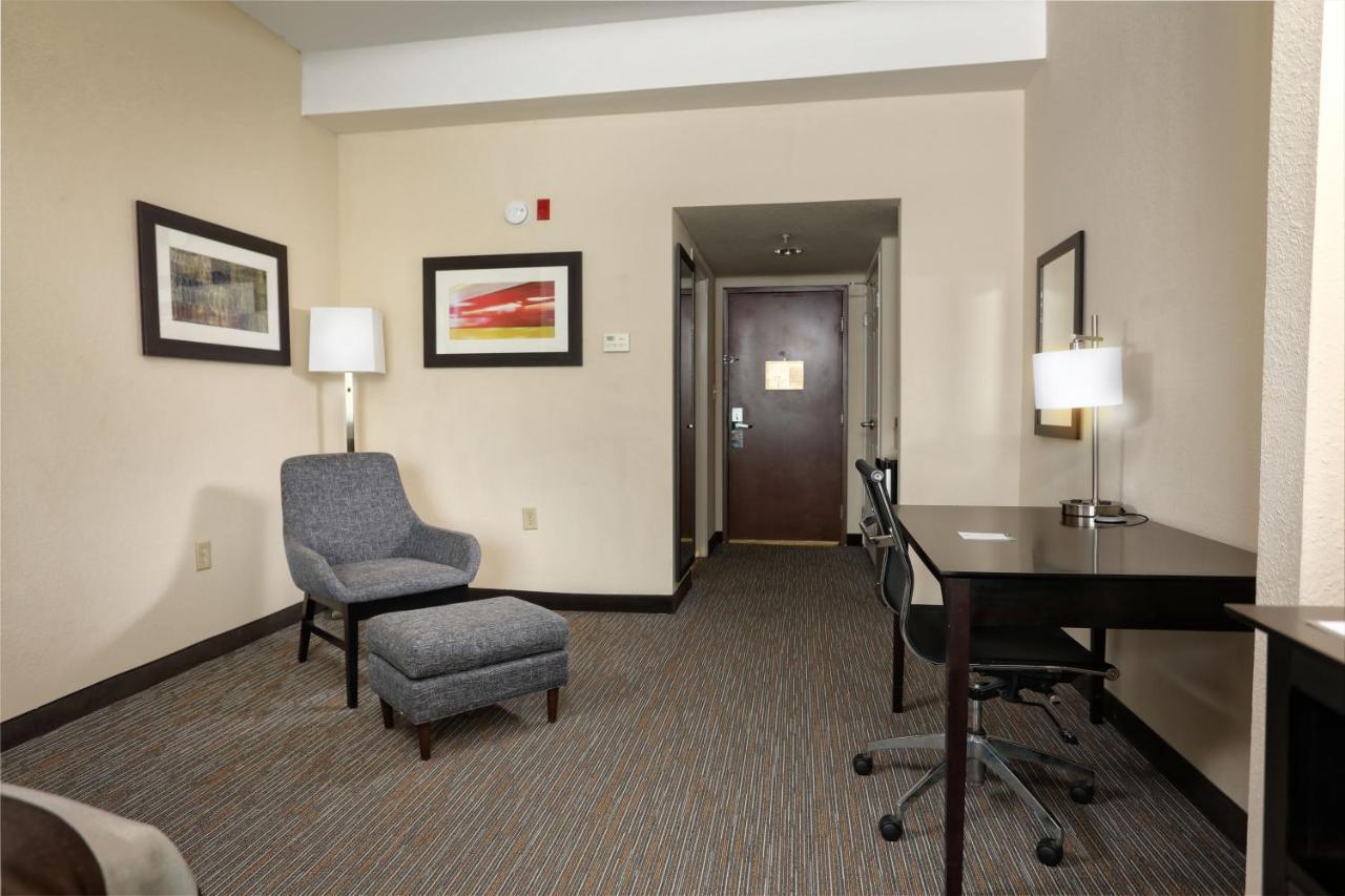 วินเกต บาย วินด์แฮม ซาวานนาห์ แอร์พอร์ต Hotel ภายนอก รูปภาพ