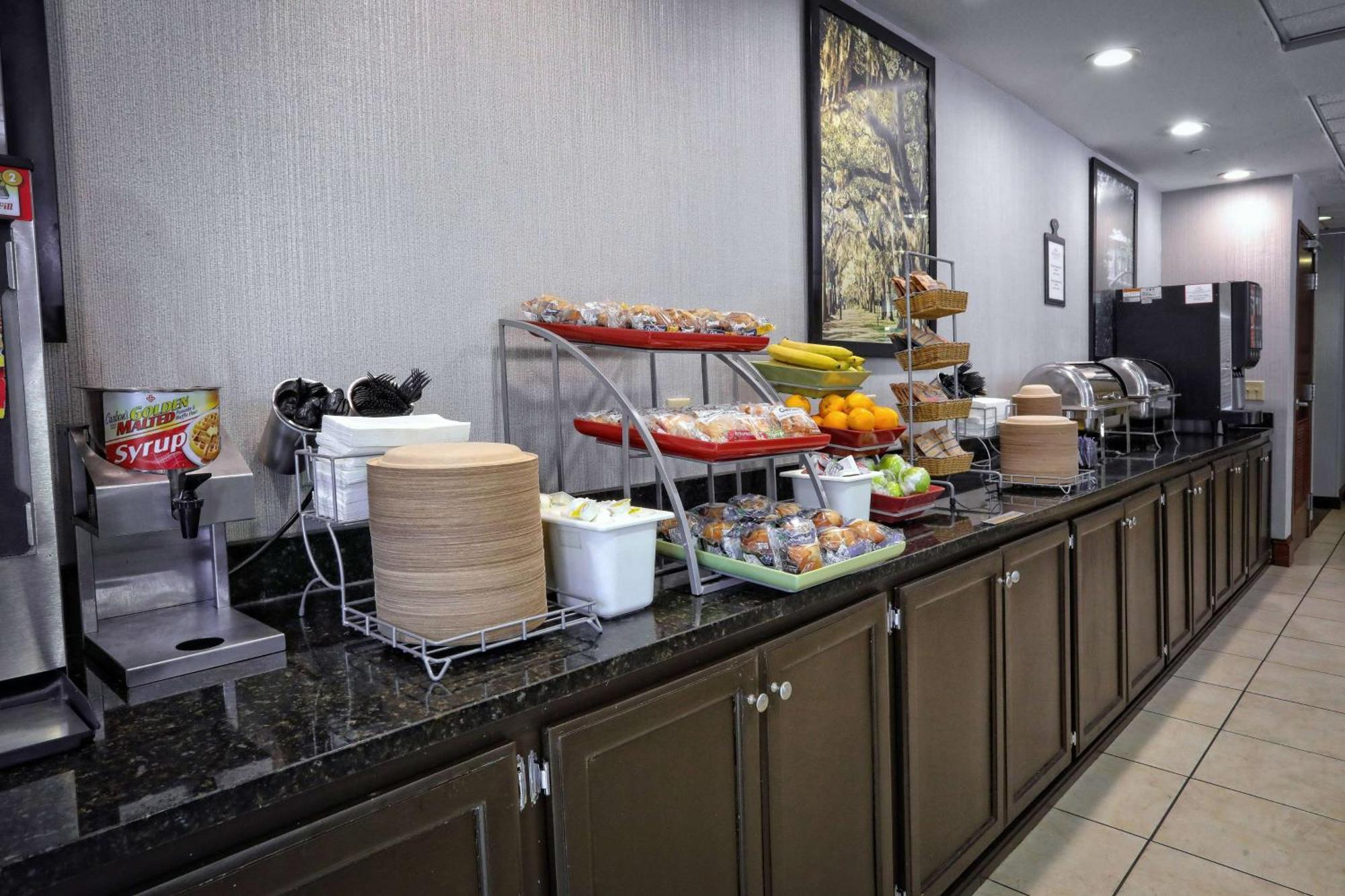 วินเกต บาย วินด์แฮม ซาวานนาห์ แอร์พอร์ต Hotel ภายนอก รูปภาพ